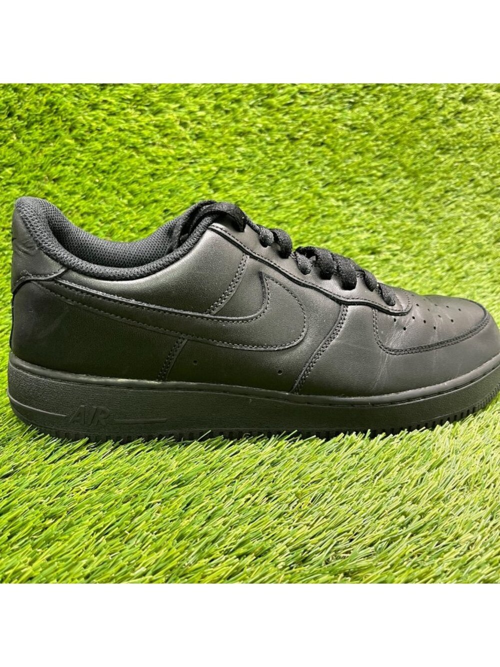 Nike Air Force 1 Low '07 Mens Size 11 Black Athletic Lifestyle Shoes Sneakers